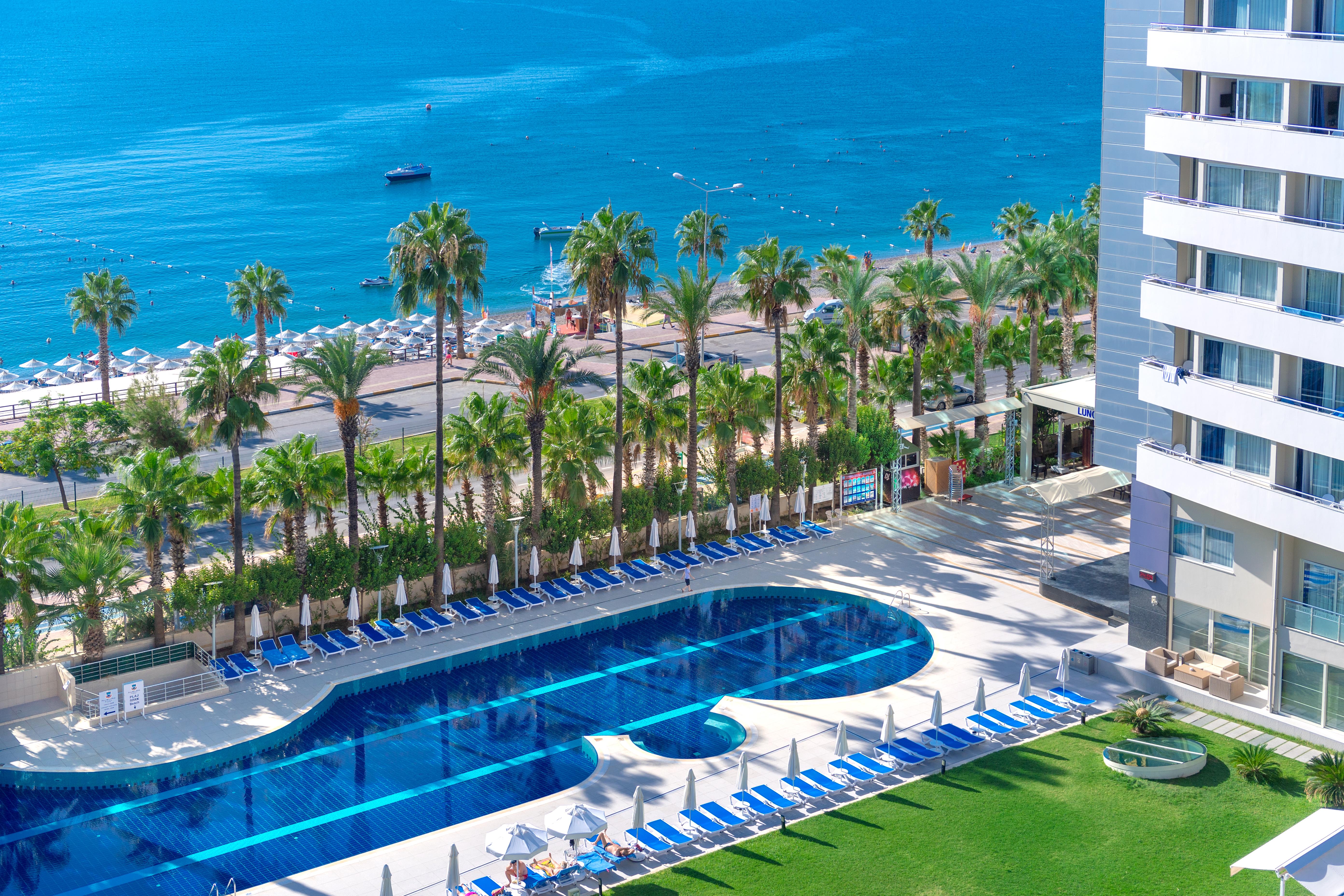 Porto Bello Hotel Resort & Spa Antalya Exterior photo The hotel's pool